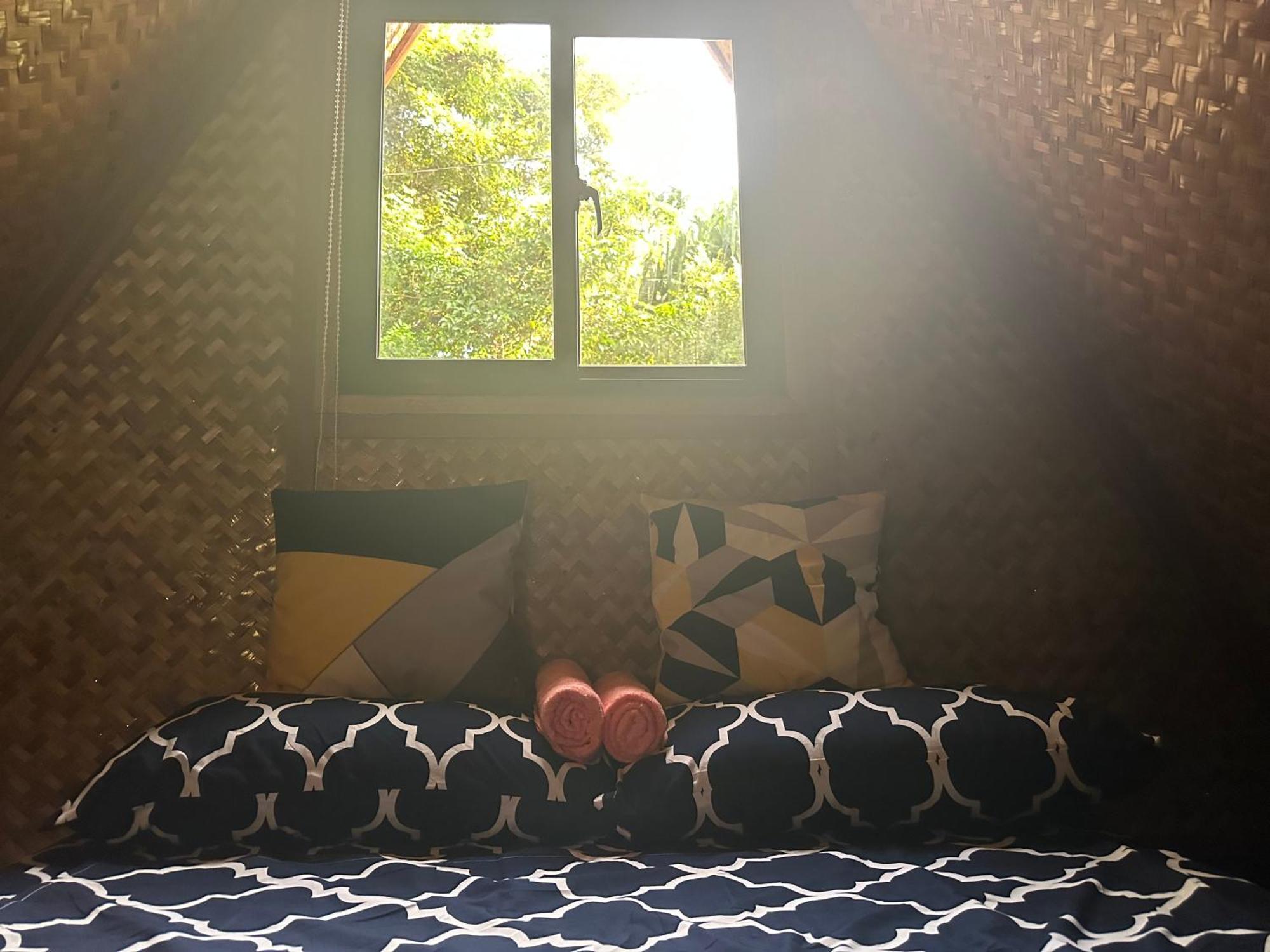 Hiraya Camp Site - Free Use Of Scooter For Nipa Huts Hotel El Nido Exterior photo
